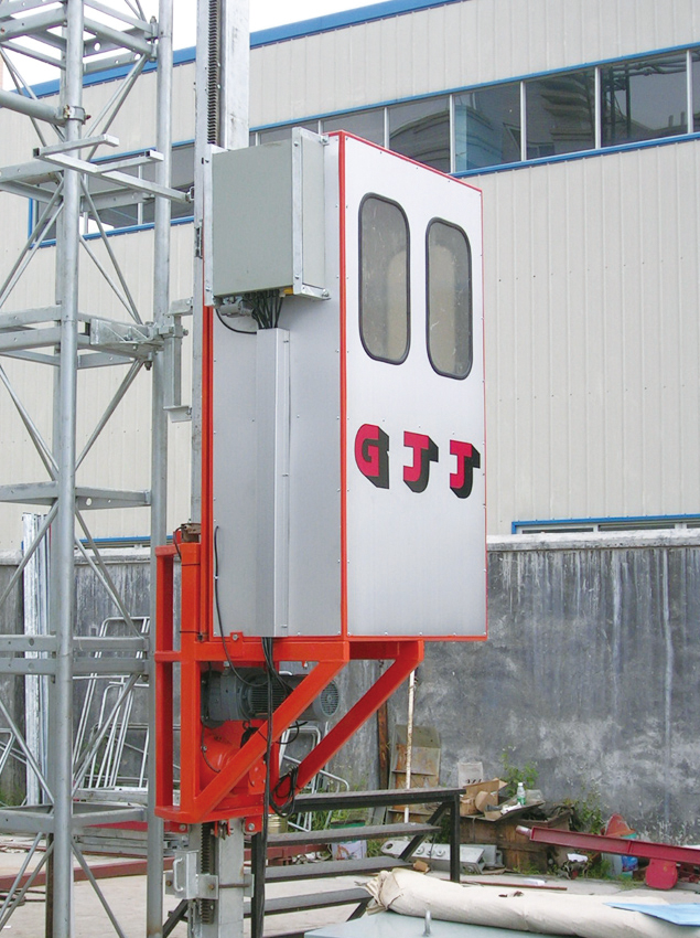 塔机专用小电梯